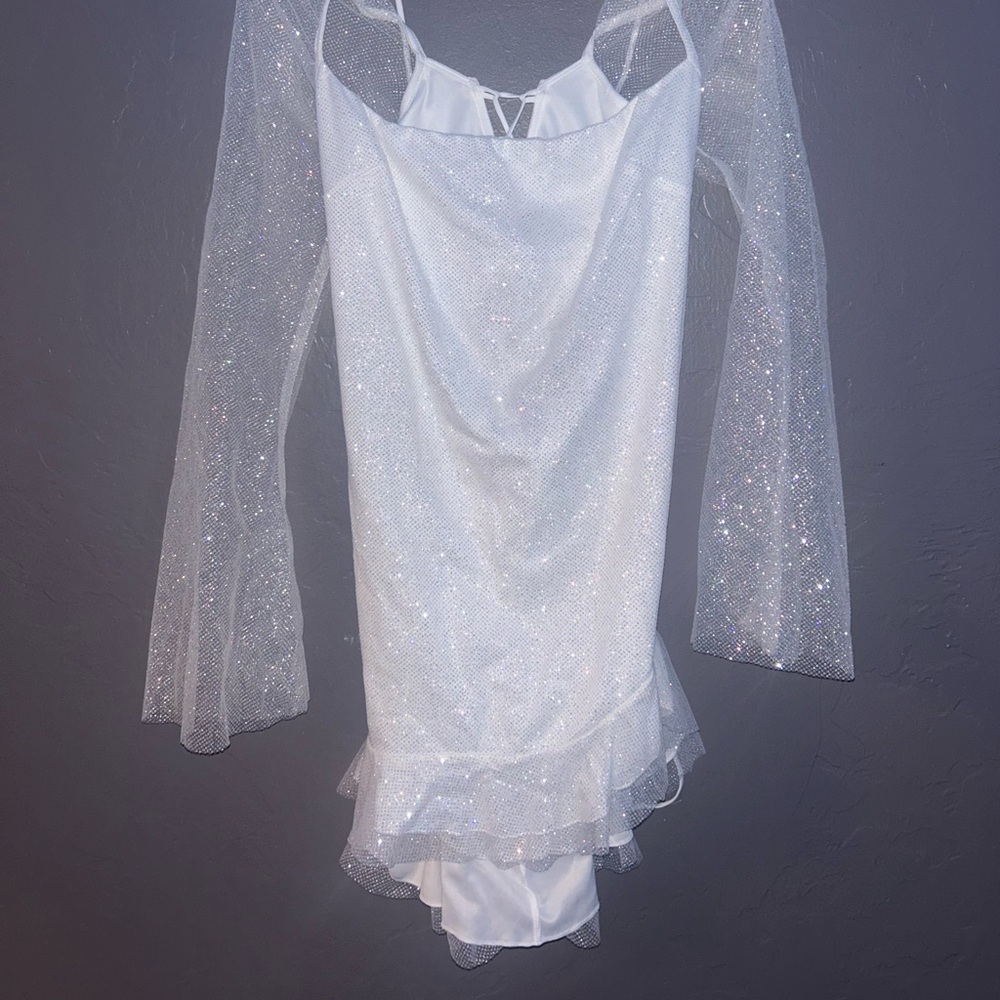 Lucy in the Sky Shimmer Long Sleeve Dress in White - Picture 5 of 6
